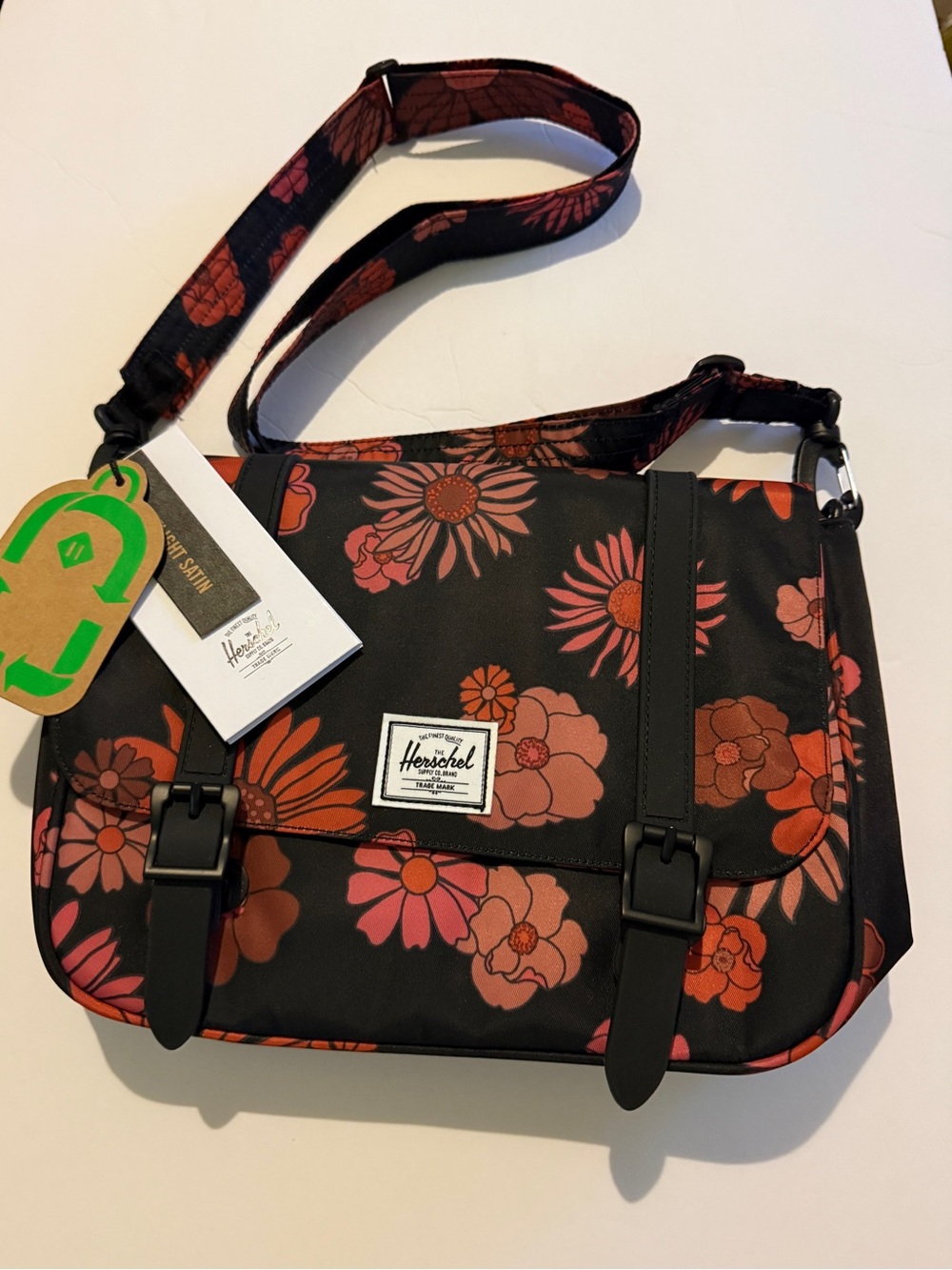 NWT Herschel Retreat Crossbody Mod Floral Recycled Flight Satin New